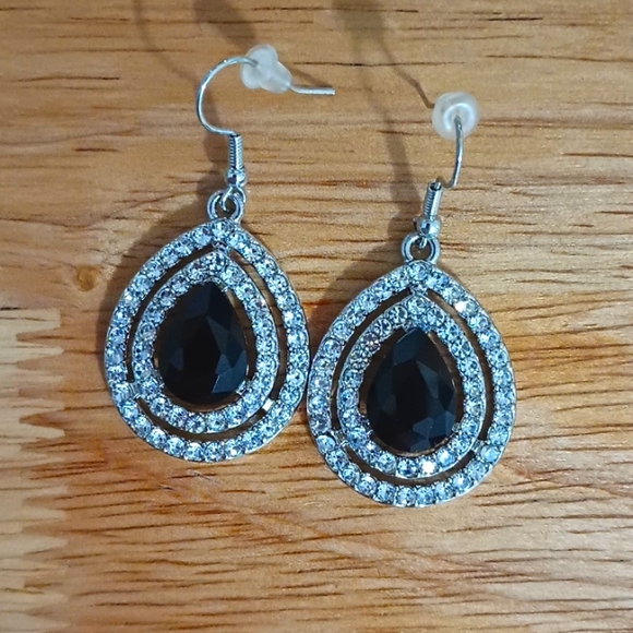 Black Gem and Rhinestone Earrings - Picture 1 of 1